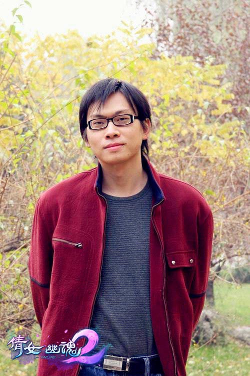 作为后金庸派的知名小说家，凤歌笔下的《昆仑》和《沧海》让读者看到了历史的悲壮、命运的无常。