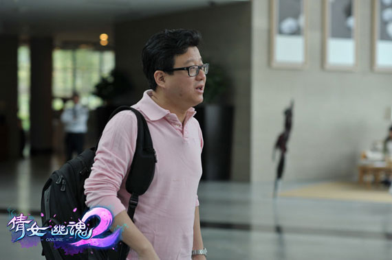 网易CEO丁磊低调现身《倩女幽魂2》品鉴会现场。