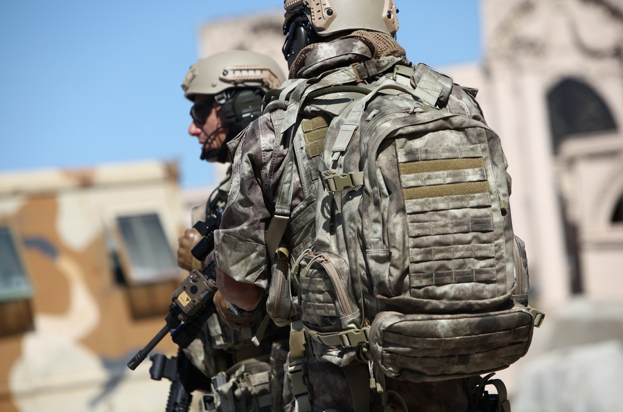 《突击英雄》时空争霸赛惊现美国condor背包