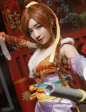 ��2�׽��´�����ͬ�ֻ����ֵcosplay