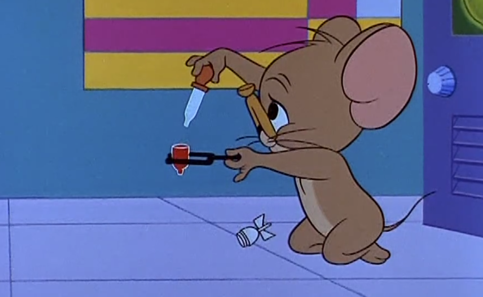 Включи мышонок не хочет убираться. Том и Джерри мышь ракета. Джерри с прической. Мышка ракета.